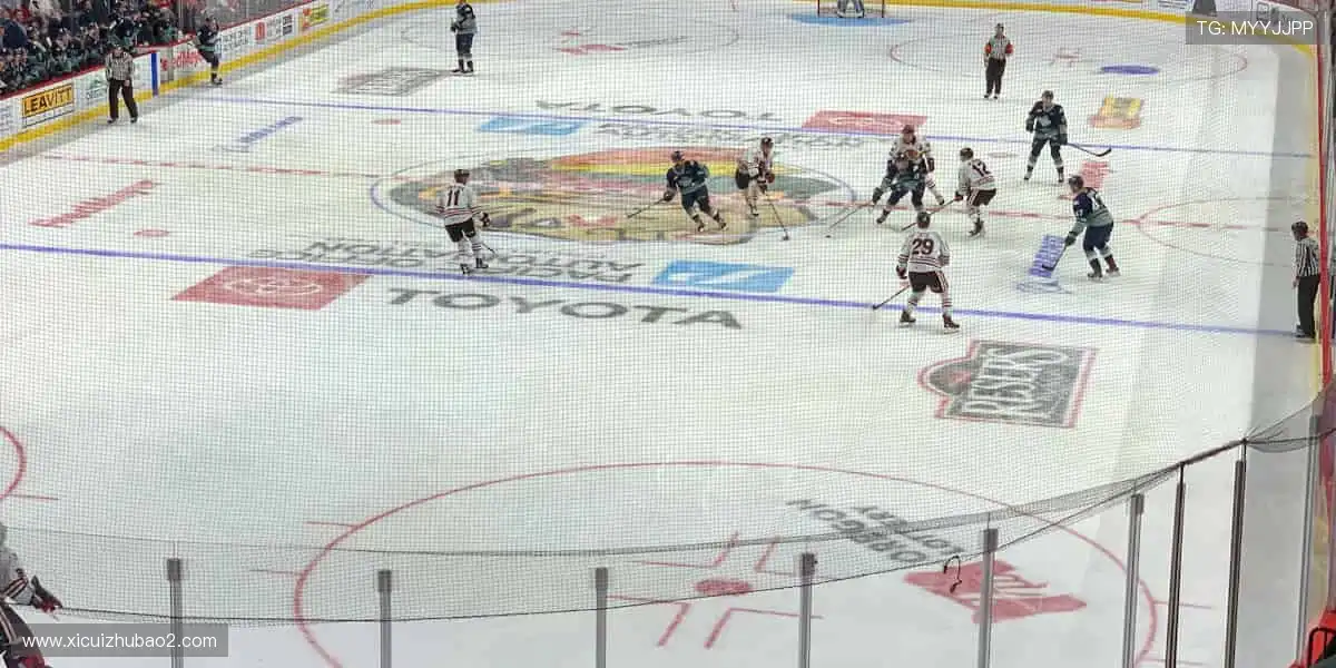 👟潮流单品，让运动成为时尚符号！